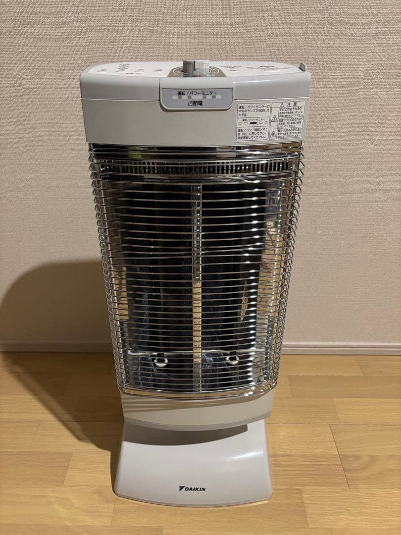 DAIKIN 遠赤外線セラミックファンヒーター ERFT11US-W☆説明書付き