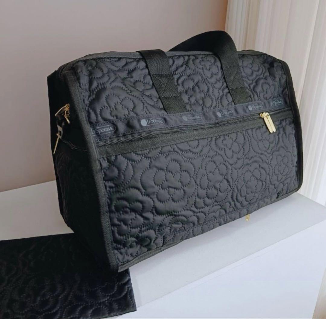 LeSportsac ボストンバッグ ブラック　パフィーブロッサムズ　黒　花柄