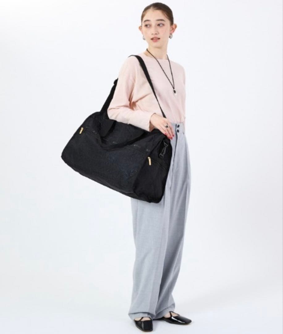 LeSportsac ボストンバッグ ブラック　パフィーブロッサムズ　黒　花柄