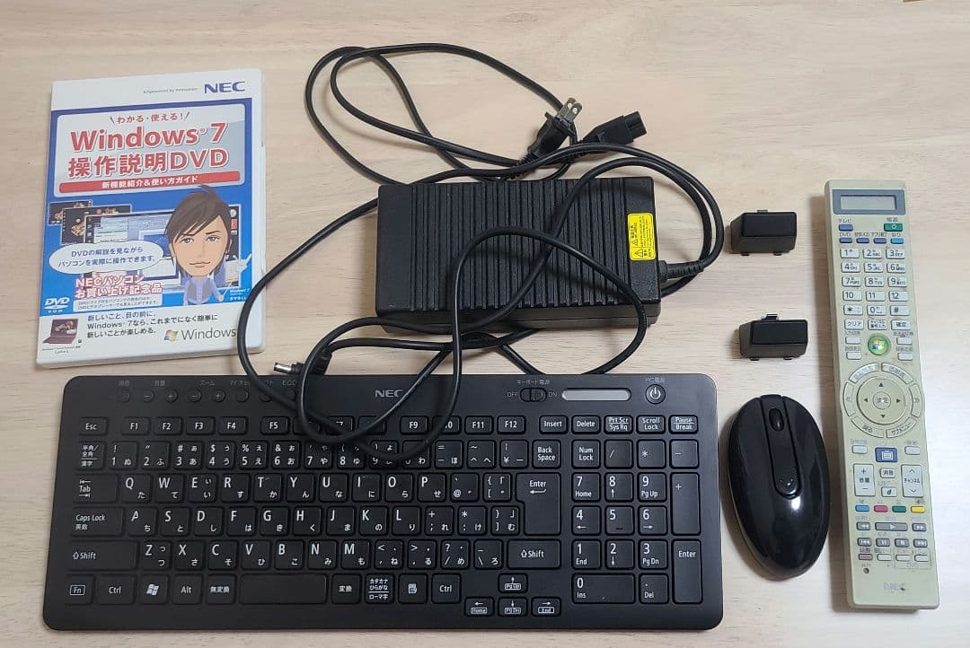 NEC一体型パソコン VALUESTARPC-VN770FS6B