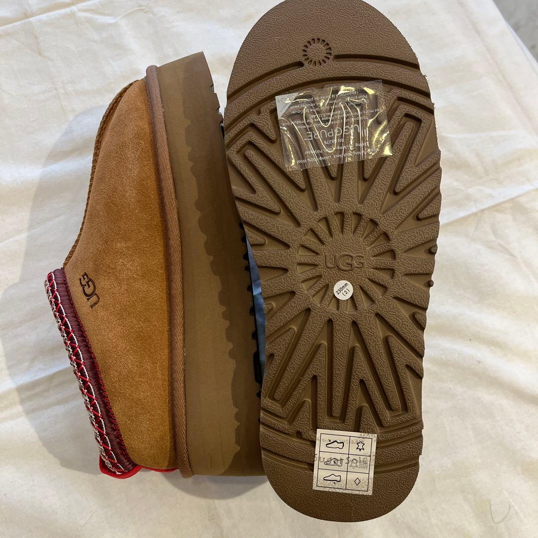 UGG Tazz チェストナット