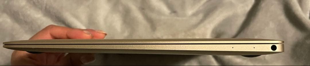 ゴールド MacBook 本体