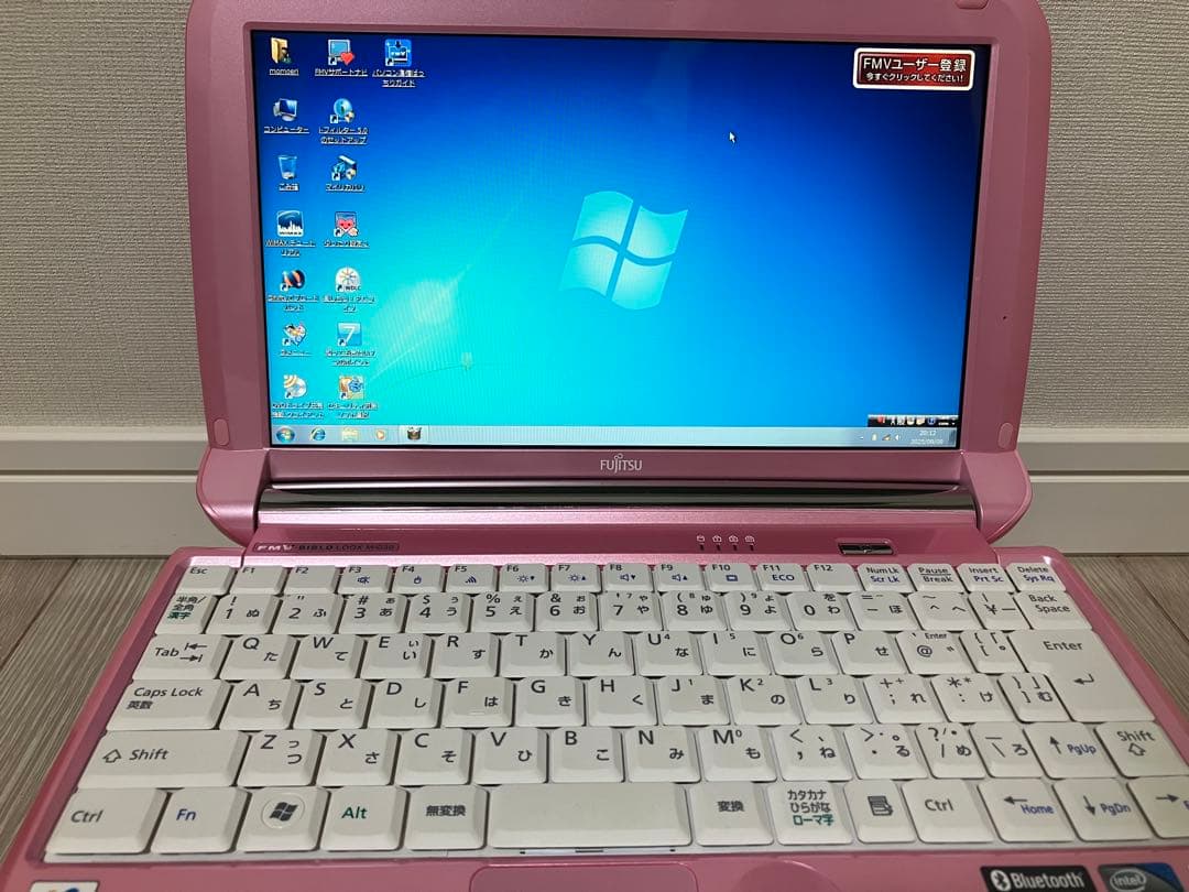 激レア　ノートパソコン モモエリコラボ限定モデル FMVLMG30PK