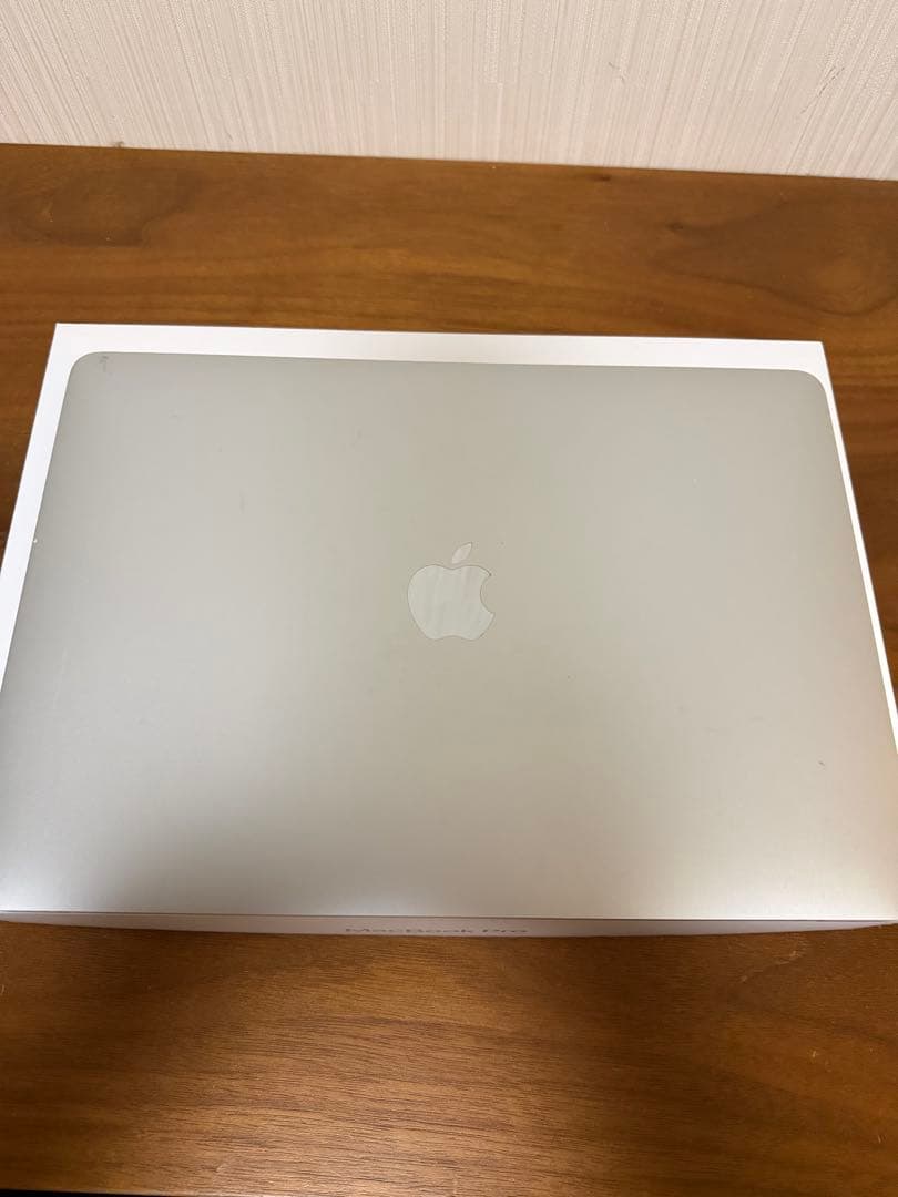 MacBook Pro 2019 13インチ　初期化済み　動作確認済み