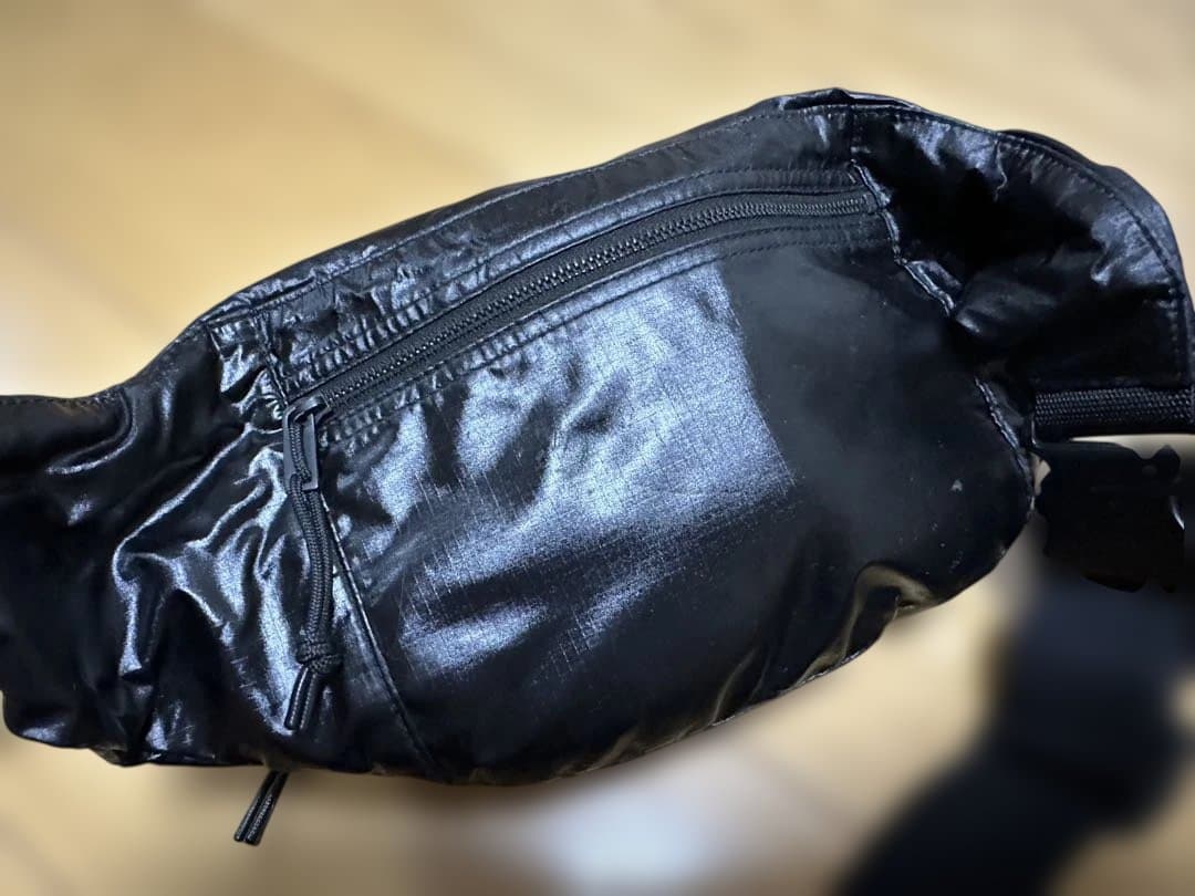 サンローラン　ボディバック