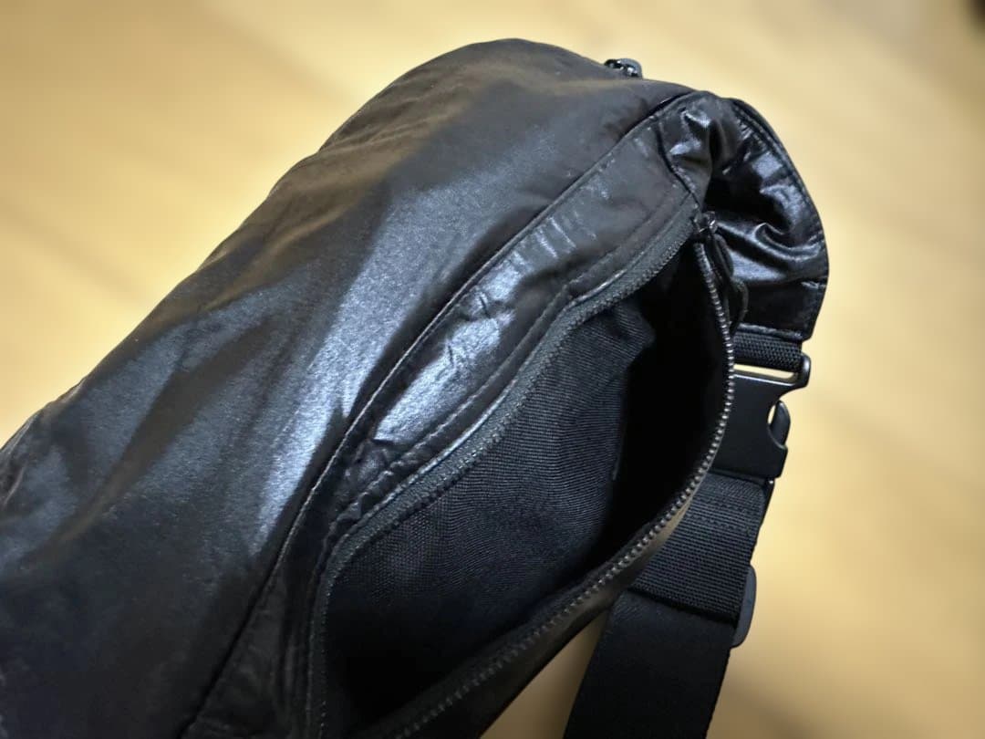 サンローラン　ボディバック