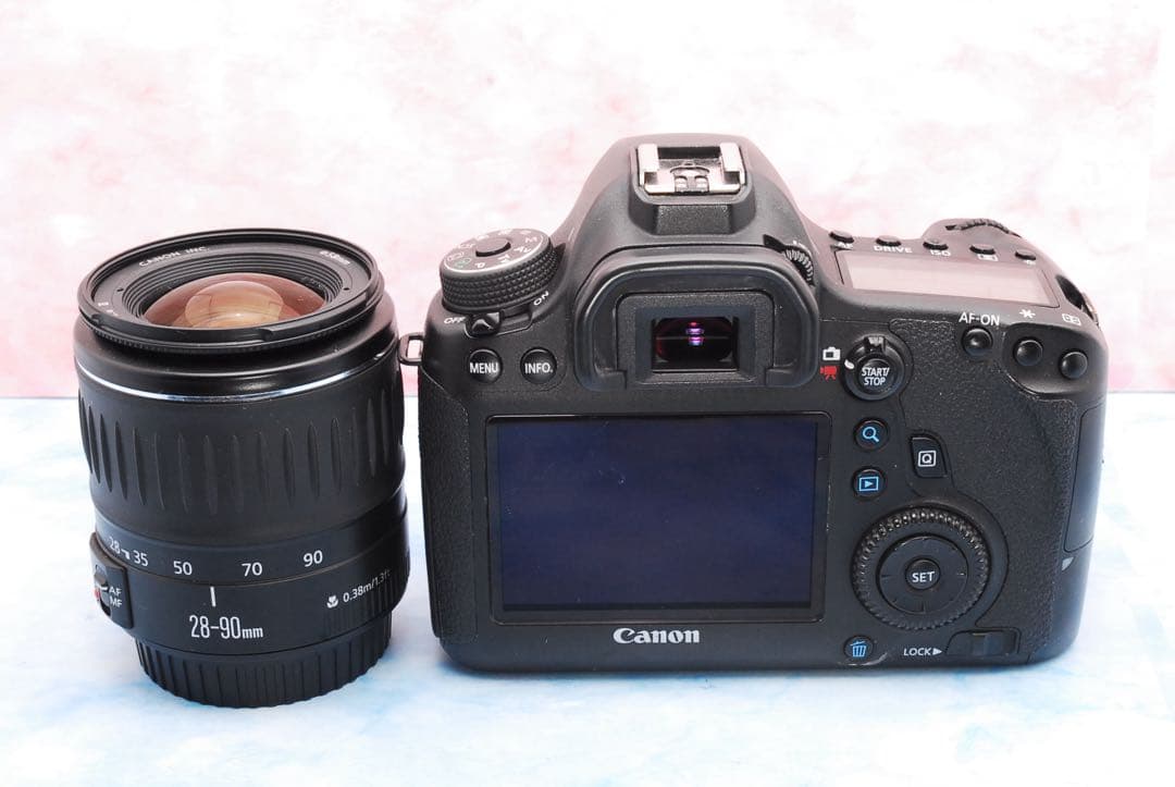キャノン EOS 6D★フルサイズ★入門機★一眼レフカメラ★Wi-Fi