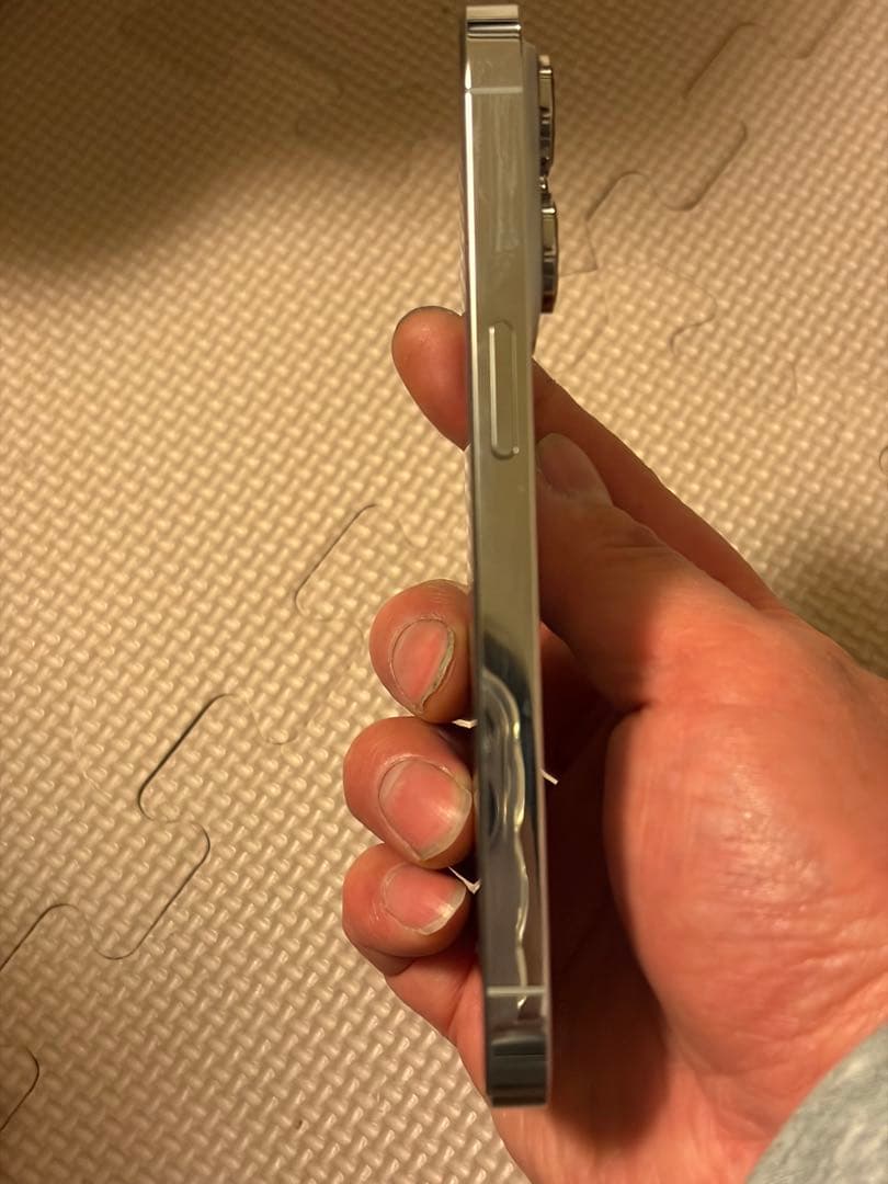 Apple iPhone 14 Pro シルバー 本体　128gb