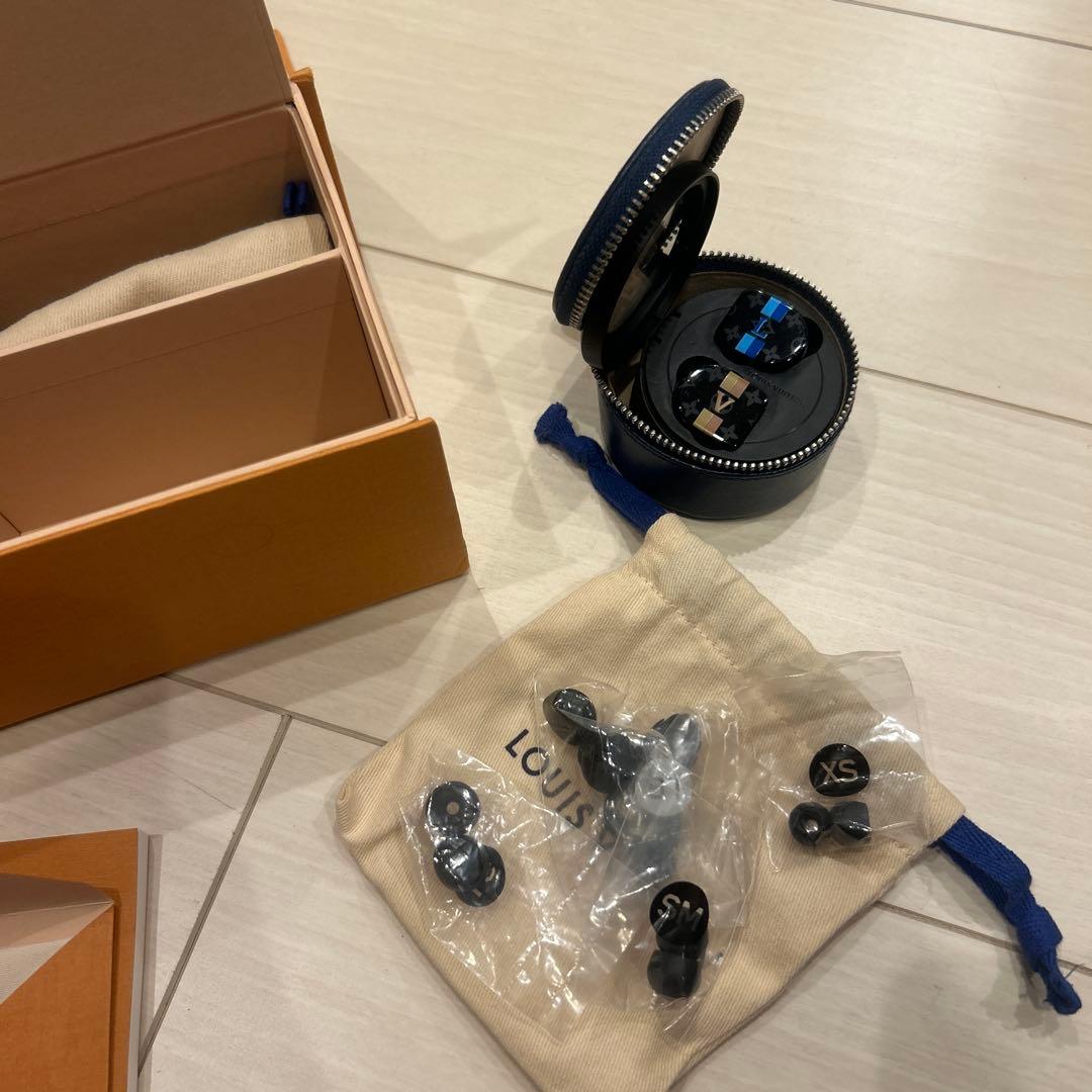 【美品】LOUIS VUITTON Horizon イヤホン 付属品付き