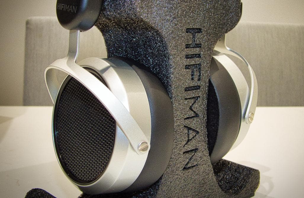 新品未開封品 HIFIMAN HE400se 平面磁界駆動型ヘッドホン