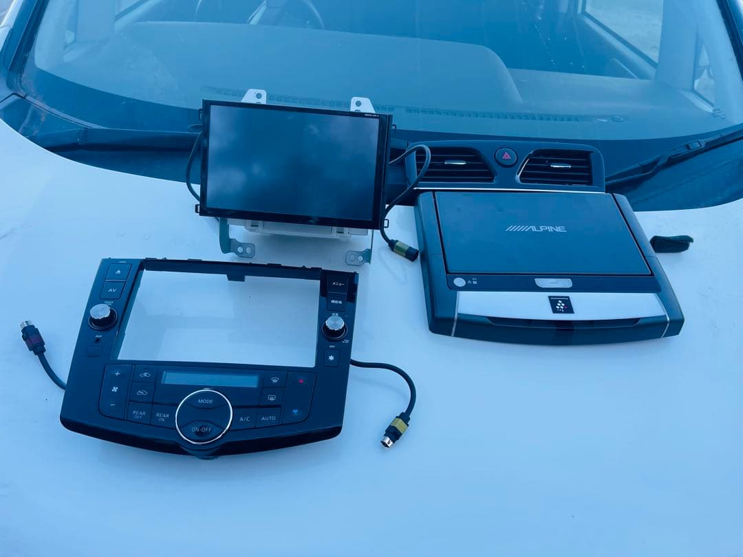 Alpine Bluetoothユニット モニター付き 8インチ