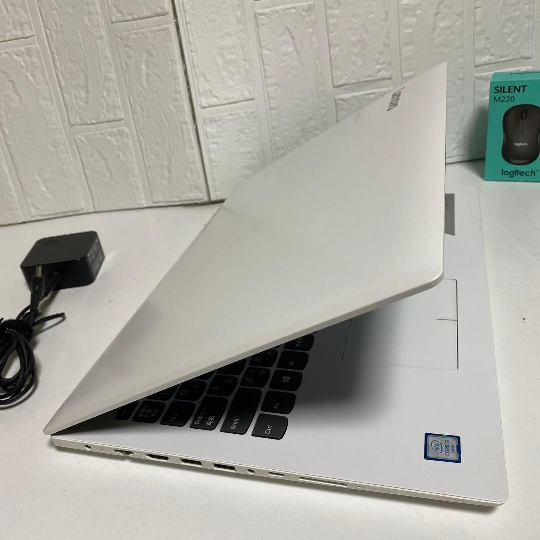 Windows11 オフィス付きSSDサクサク起動　美品　LENOVOノートPC