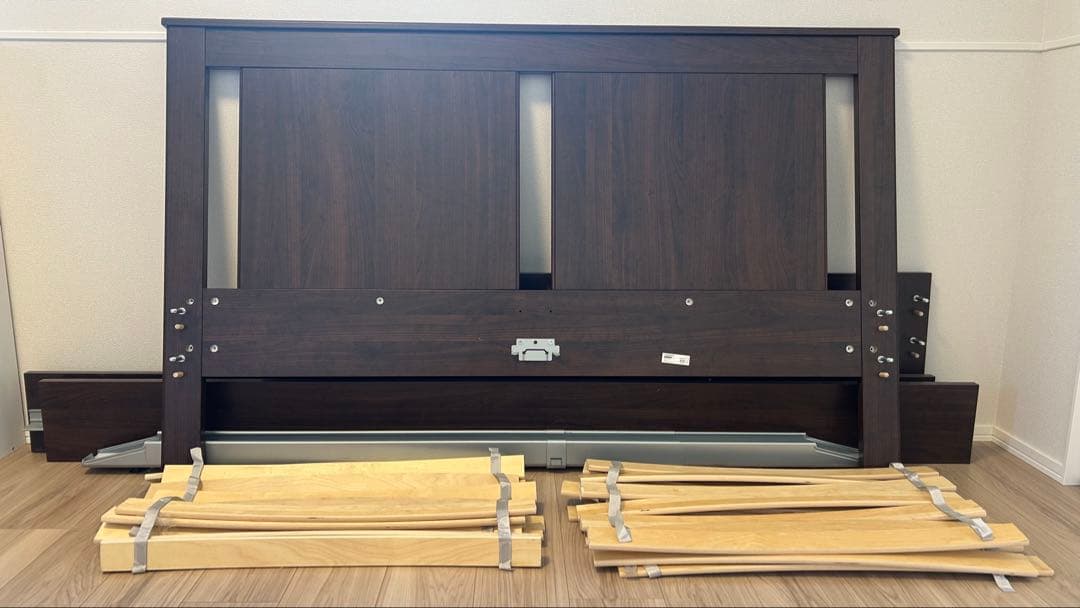 ダブルベッドフレーム IKEA