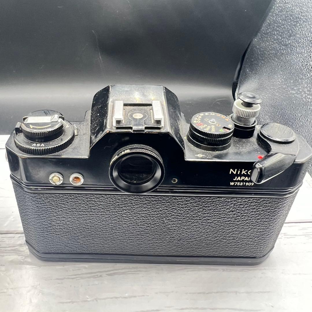 Nikon NIKKOR-H Auto 85mm f/1.8 ＋Nikomat