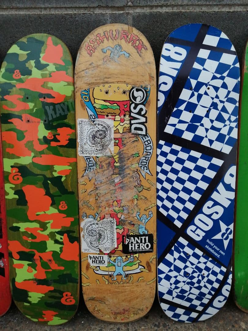 スケボーのデッキ　14本