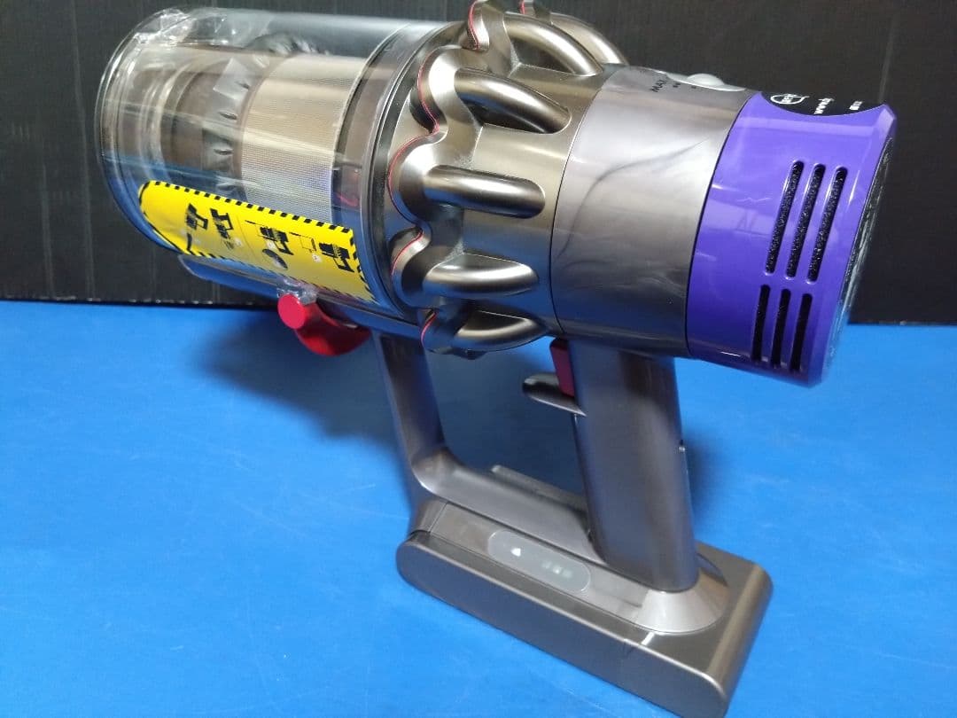 フルセット！状態良好の美品！お買い得品V10 SV-12 コードレスクリーナー①