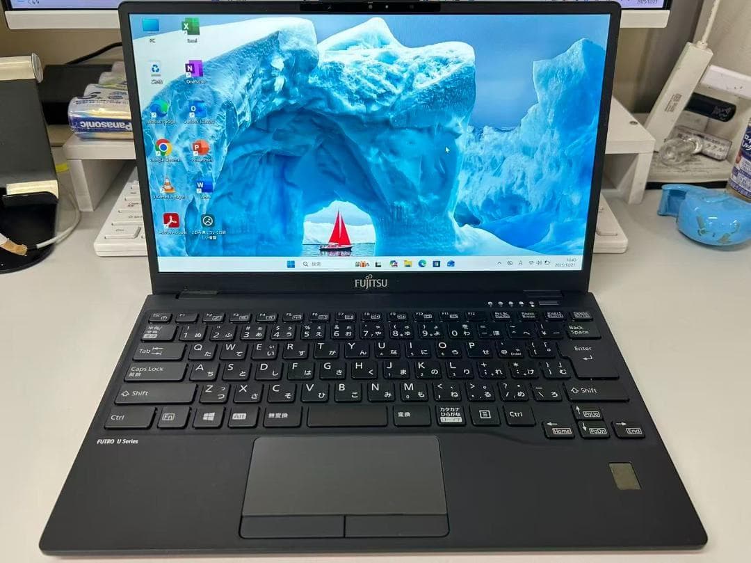 超軽量840g 富士通 LIFEBOOK U9311/M 美品 オフィスあり