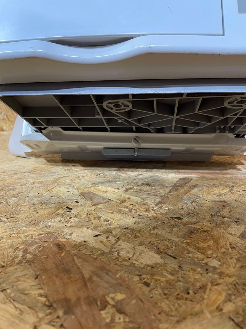 ハイアール　2020年製 窓用エアコン　　1210101102