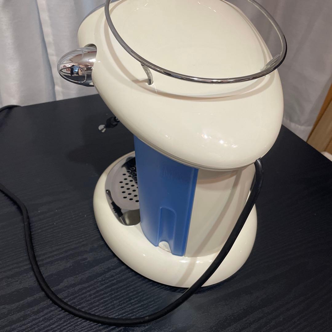 値下げ！illyエスプレッソマシン ホワイト デジタル表示