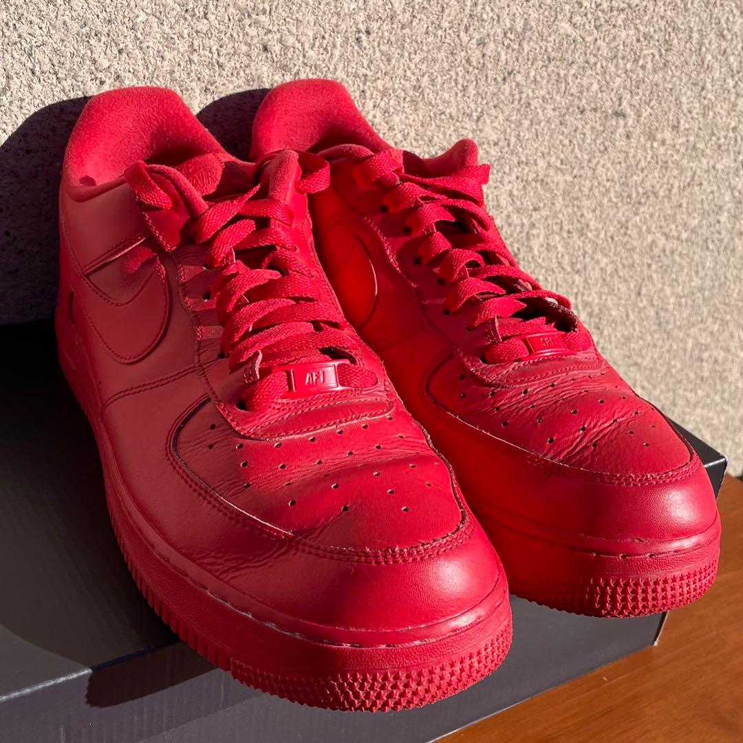 【極希少】Nike Air Force 1 Low \"Triple Red\"