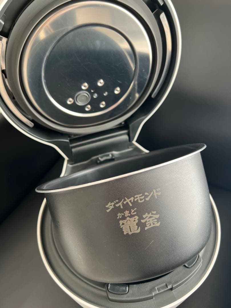 美品パナソニック炊飯器圧力IH5合 SR-R10B 【R8年2月までの保証書付】