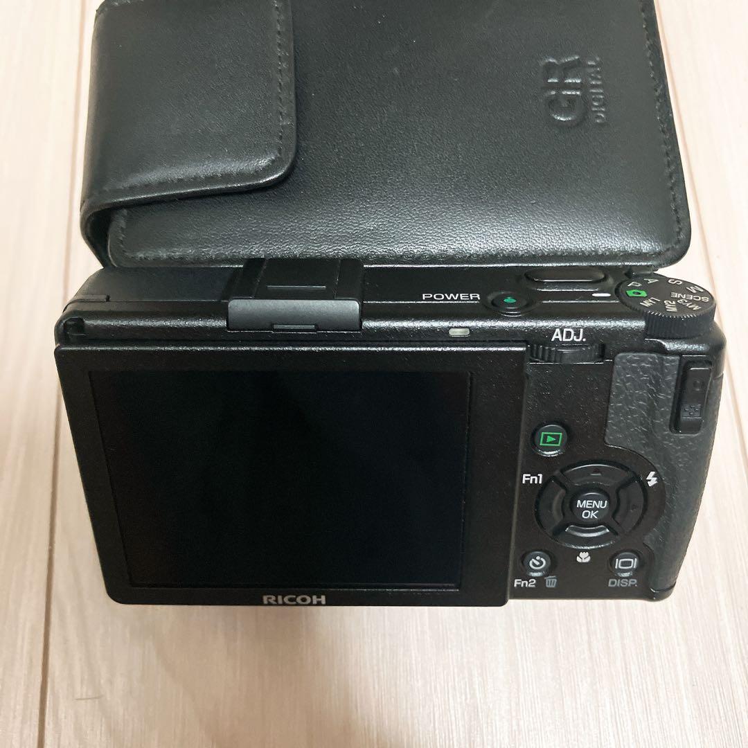 RICOH GR DIGITAL Ⅲ 専用ケース付き
