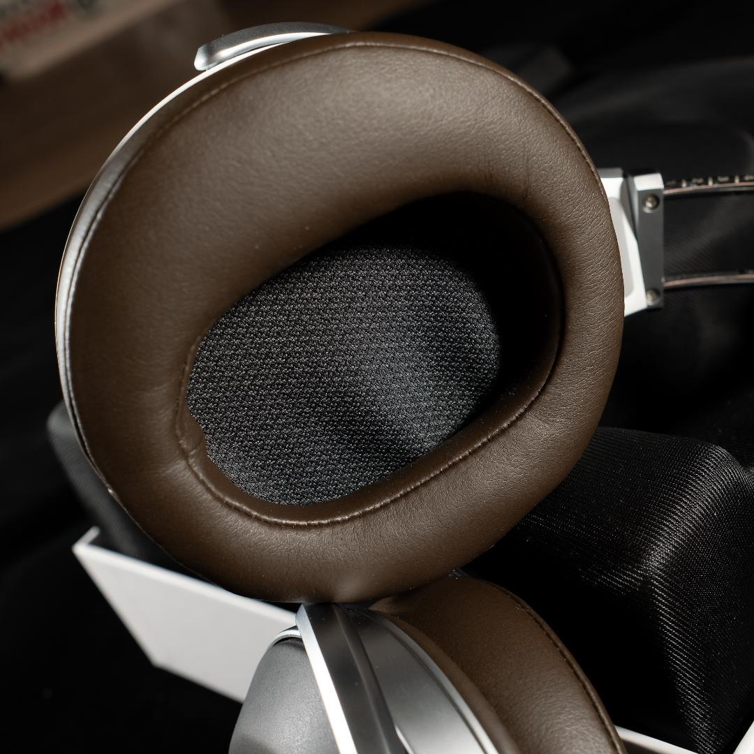 は*読様 DENON AH-D5200 ヘッドホン 密閉型 木製ハウジング 美品