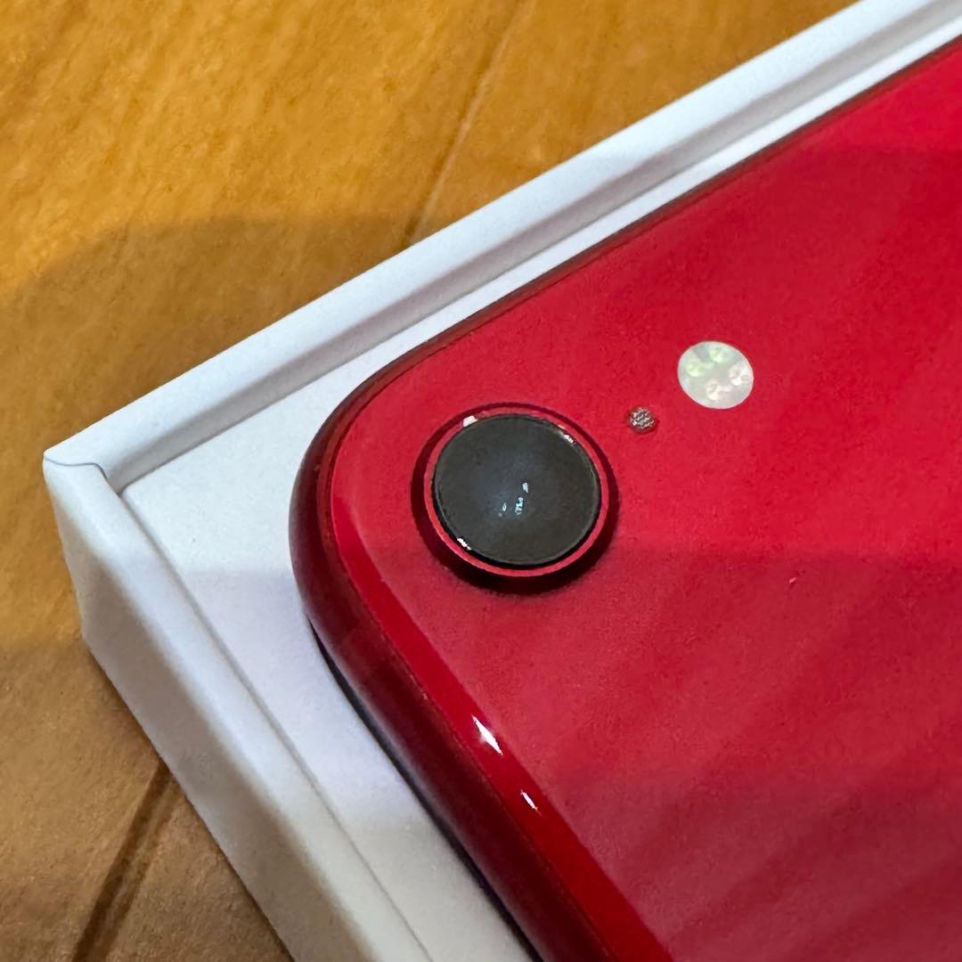 Apple iPhone SE (第2世代) 64GB 赤 バッテリー76%