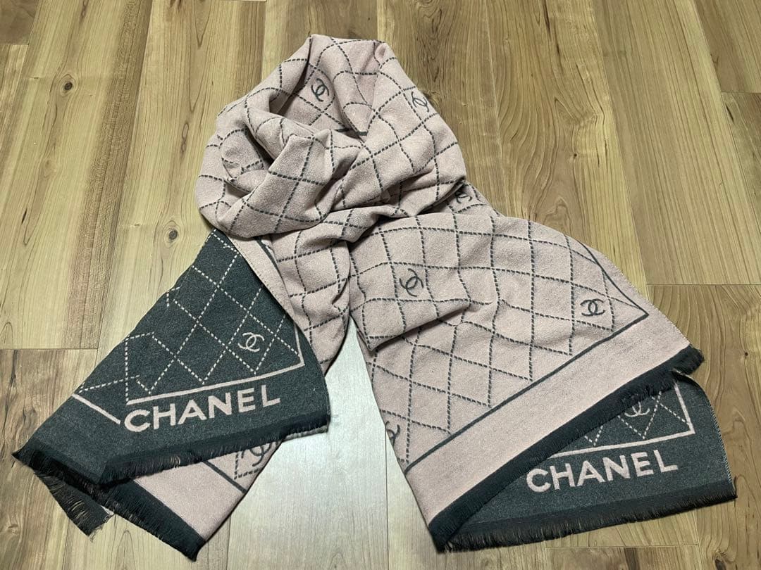 難有　CHANEL ノベルティマフラー ピンクxグレー