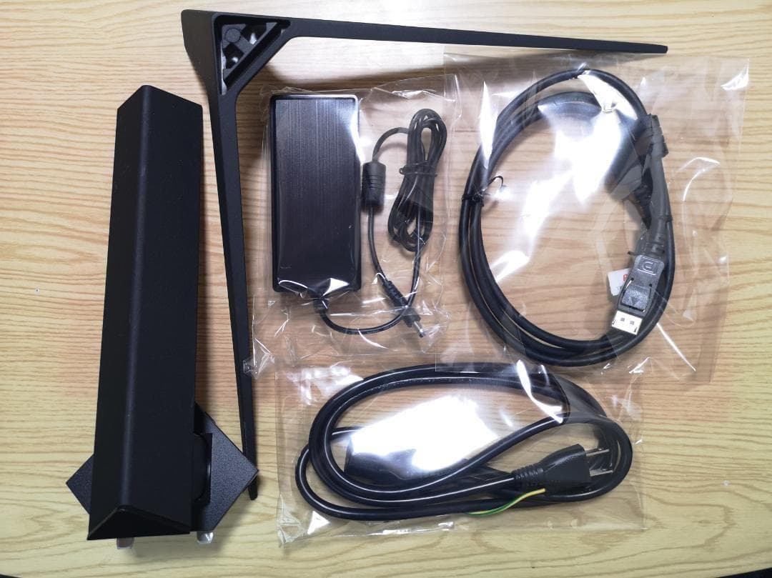 Pixio PXC279 湾曲ゲーミングモニター 27型 240Hz 美品