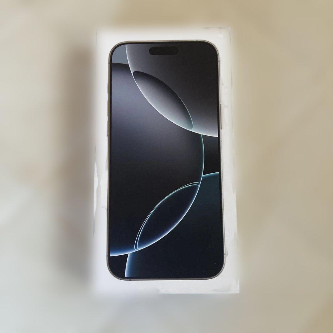 iPhone 16 Pro Max ホワイト　香港版　512GB 美品