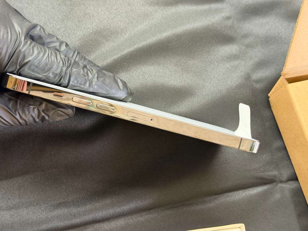 妖狐様　iphone13proMax 256GB SIMフリー　バッテリー新品