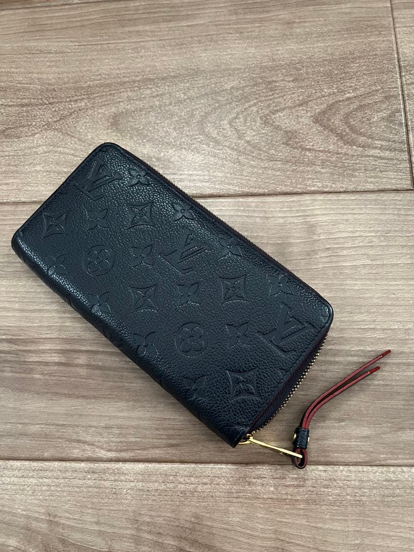 Louis Vuitton ネイビー長財布