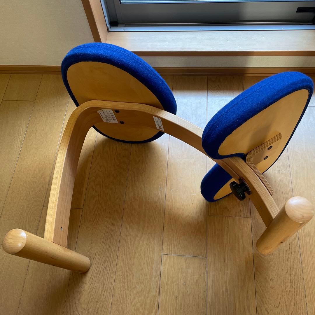 バランスチェア　EASY ノルウェー　リボ社　　木製バランスチェア