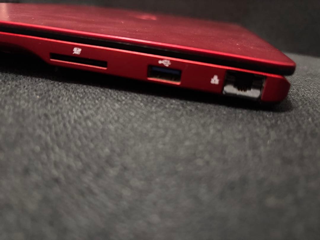 FUJITSU LIFEBOOK UH series ノートPC UH93/E3