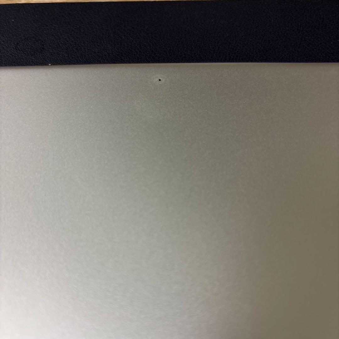 iPad（第6世代） シルバー 32GB Wi-Fiモデル　タブレットケース