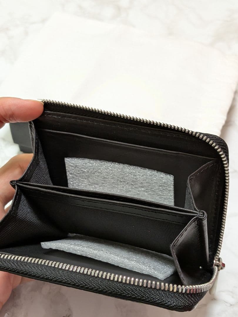 【新品未使用／コンパクト財布】クロコダイル本革　マットブラック