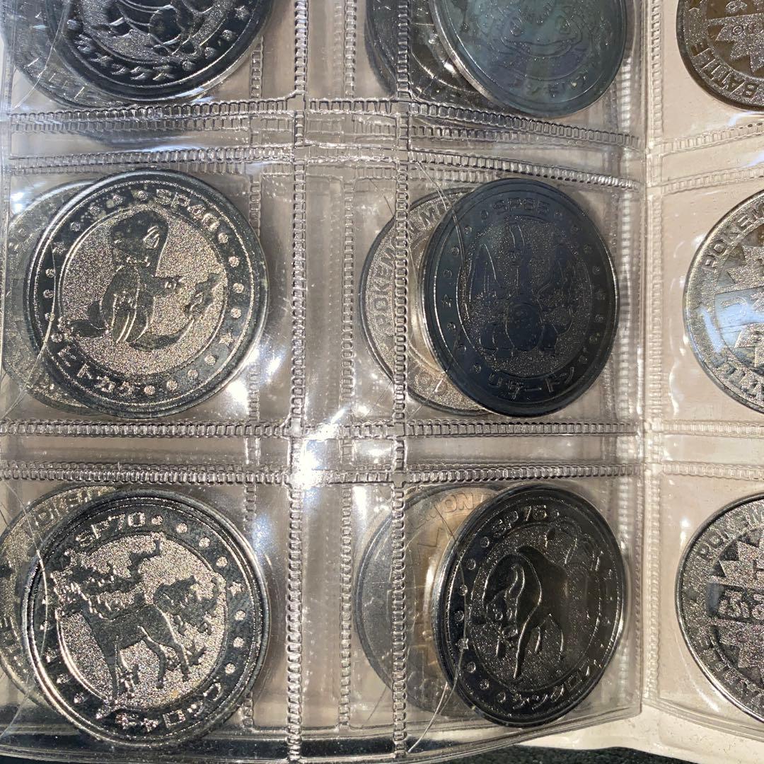 【貴重】ポケモン メタルフォルダー&40枚セット金2枚ピカチュウ6種