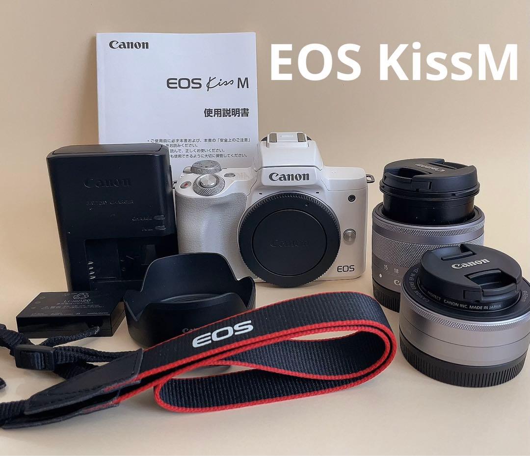 EOS Kiss M ダブルレンズキット　中古　canon