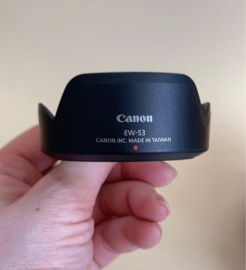 EOS Kiss M ダブルレンズキット　中古　canon