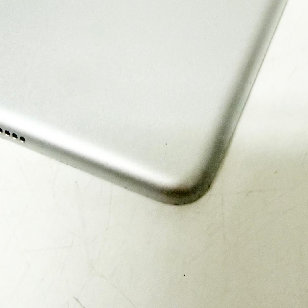 水*ん様 ④iPad　本体　128GB　WiFi+Cellularモデル　箱なし