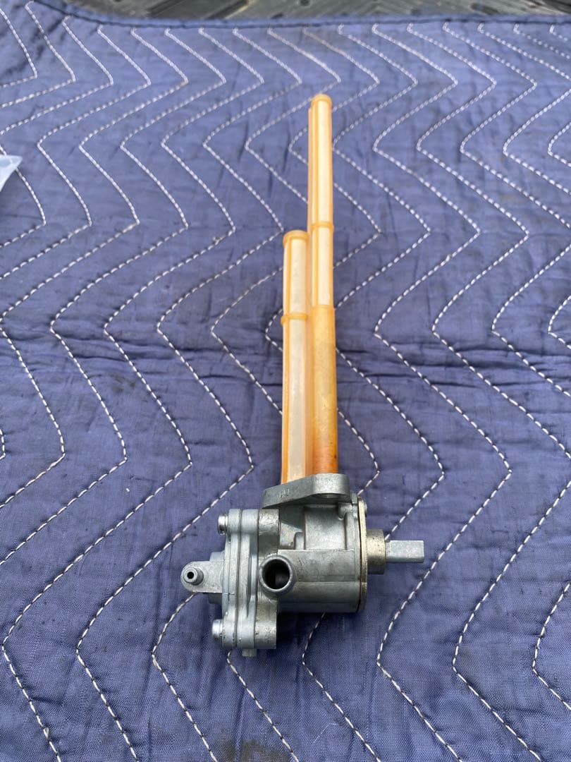 HONDA VFR 400 スパーダ 燃料コック