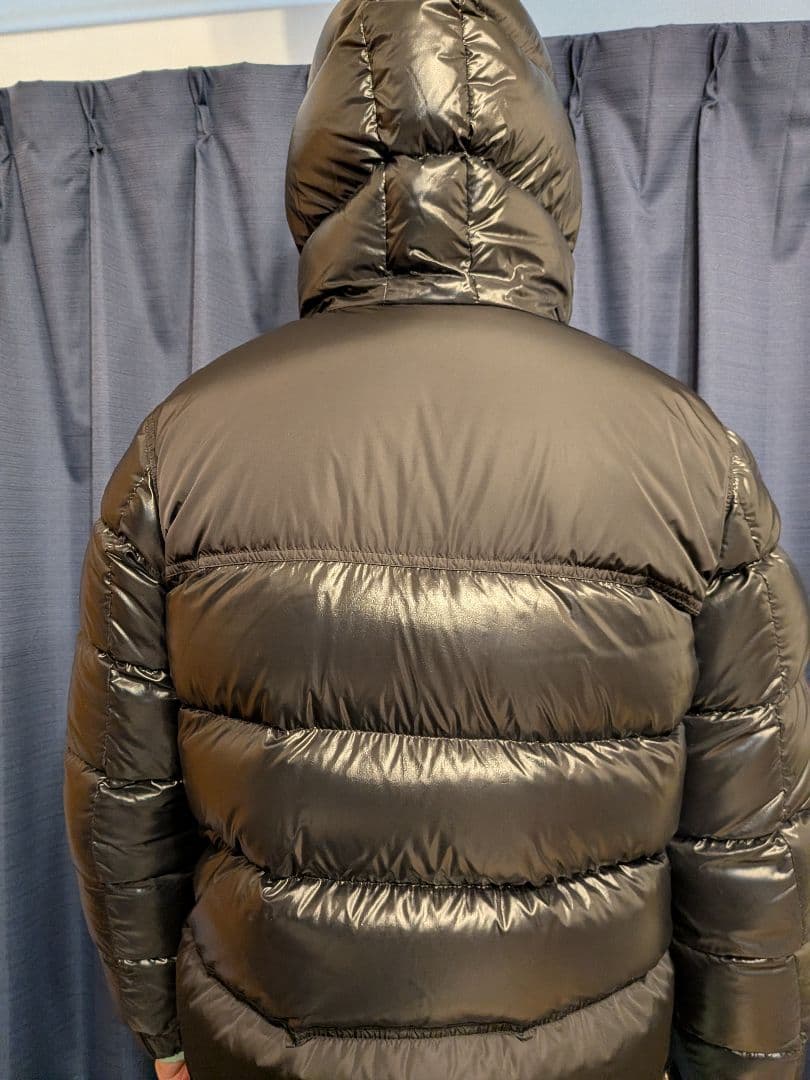 MONCLER ダウンジャケット2サイズ