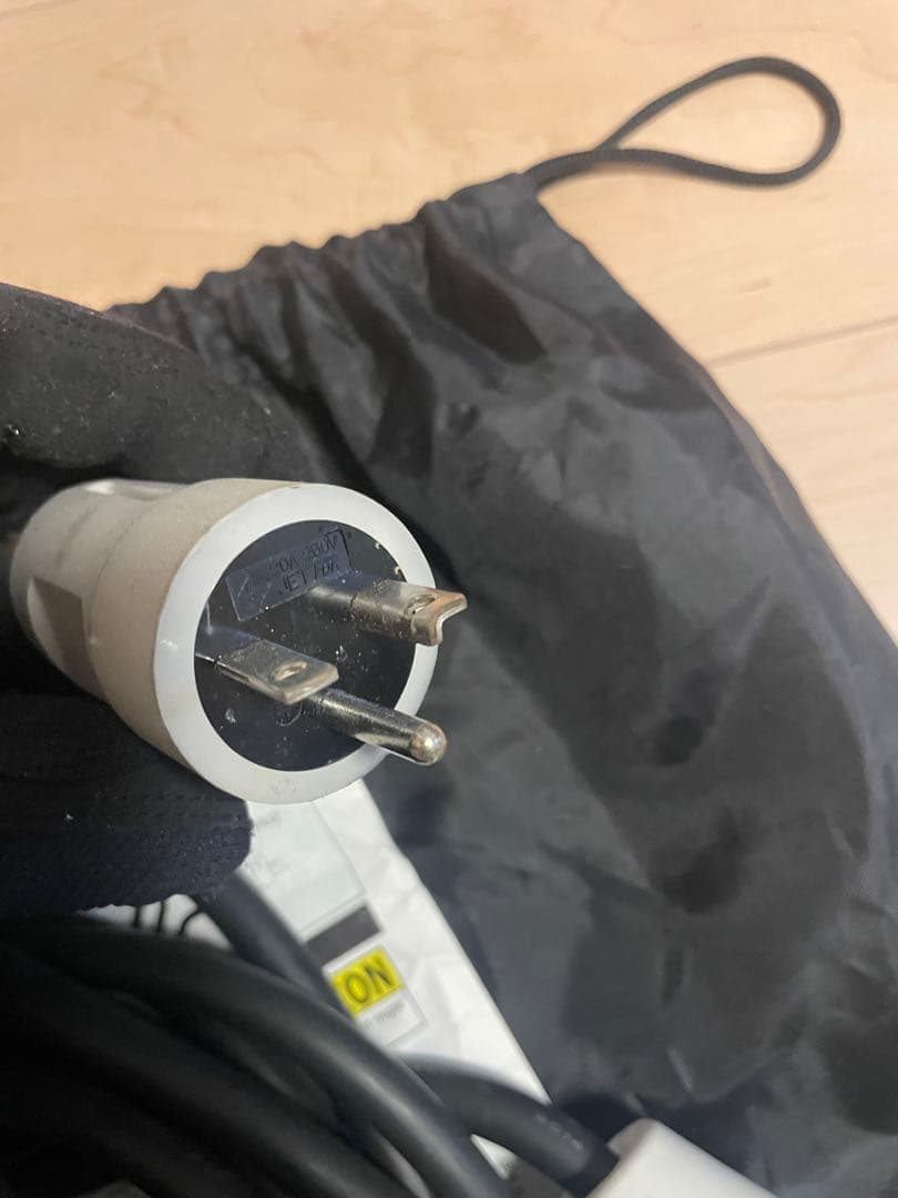 日産 純正リーフ 充電ケーブル　新品