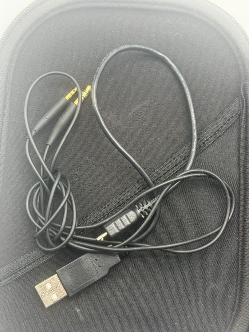 BOSE　ワイヤレスヘッドホン　QUITECOMFORT 45