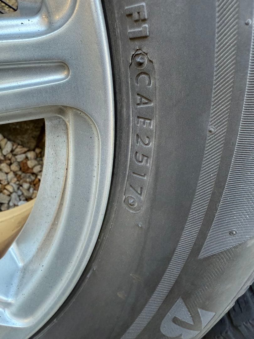 悟空　ブリヂストン 16インチ スタッドレス ホイール
