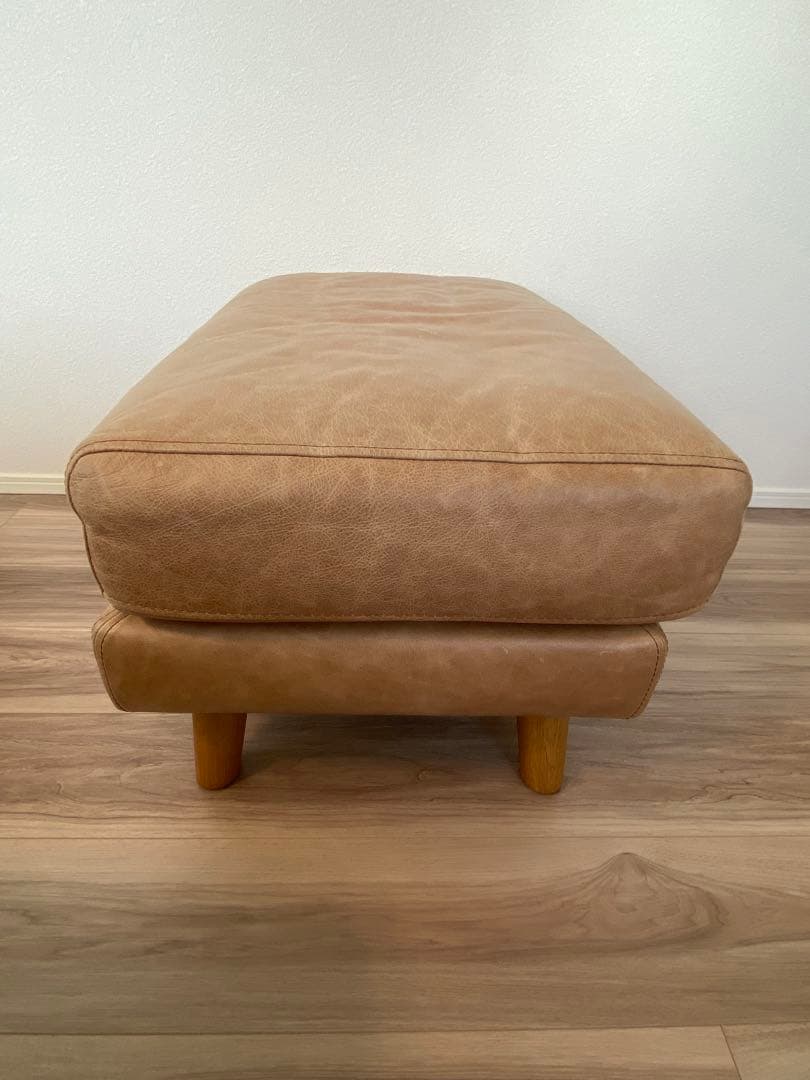 レザーオットマン　unico SEINN