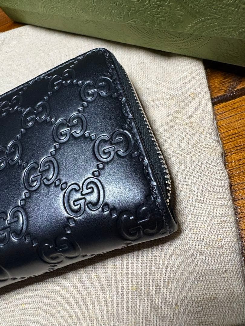 GUCCIグッチ 長財布 ラウンドファスナー GGロゴ ブラック