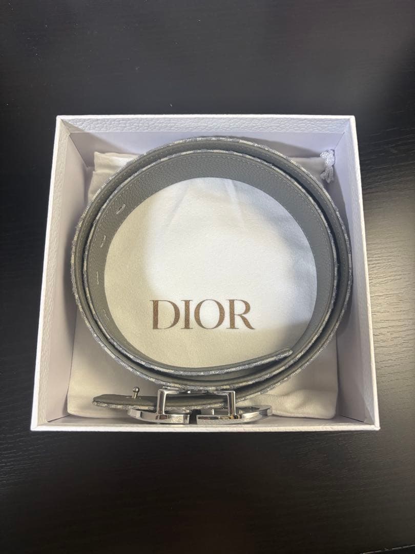 Dior グレー レザーベルト 90cm