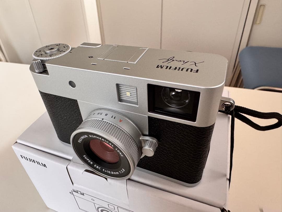 最終値下げ！早い者勝ち！FUJIFILM X half コンパクトデジタルカメラ